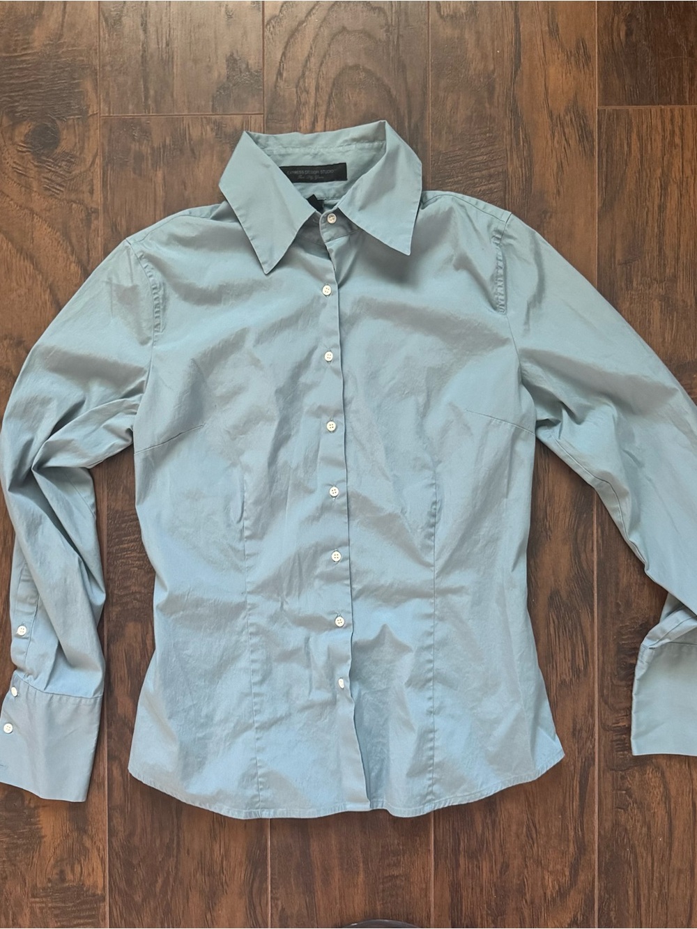 Express Design Studio Dusty Blue Size 6 Classic Fit Button Down Shirt